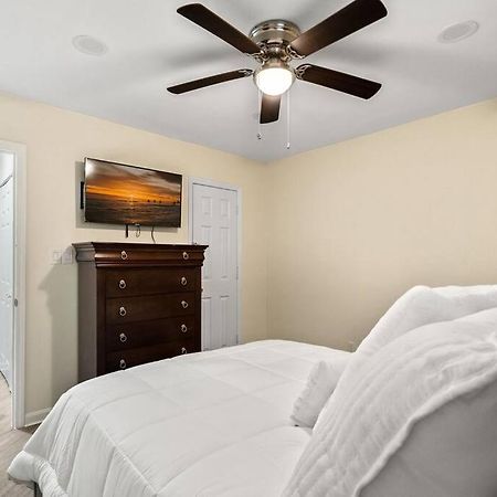 Cozy 2 Bedroom Duplex In Charlotte, Jacuzzi, Sleeps 6 Plus 2 Extérieur photo