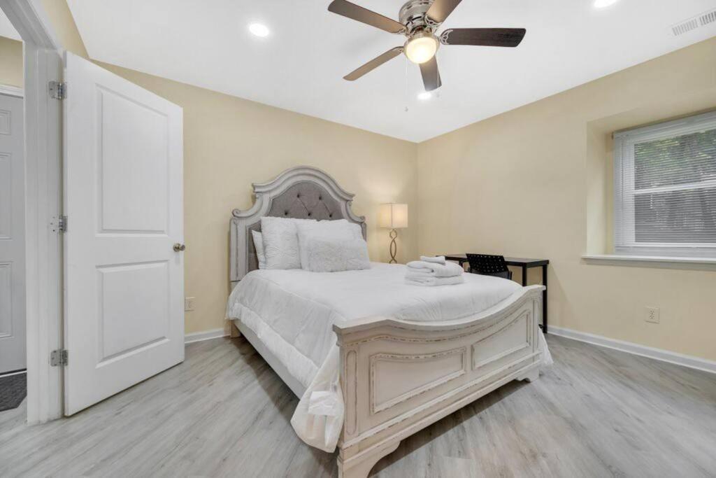 Cozy 2 Bedroom Duplex In Charlotte, Jacuzzi, Sleeps 6 Plus 2 Extérieur photo